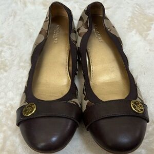 Coach Chelsey Signature Monogram Flats Brown Chestnut Toe Size 38 Euro Size 8 US